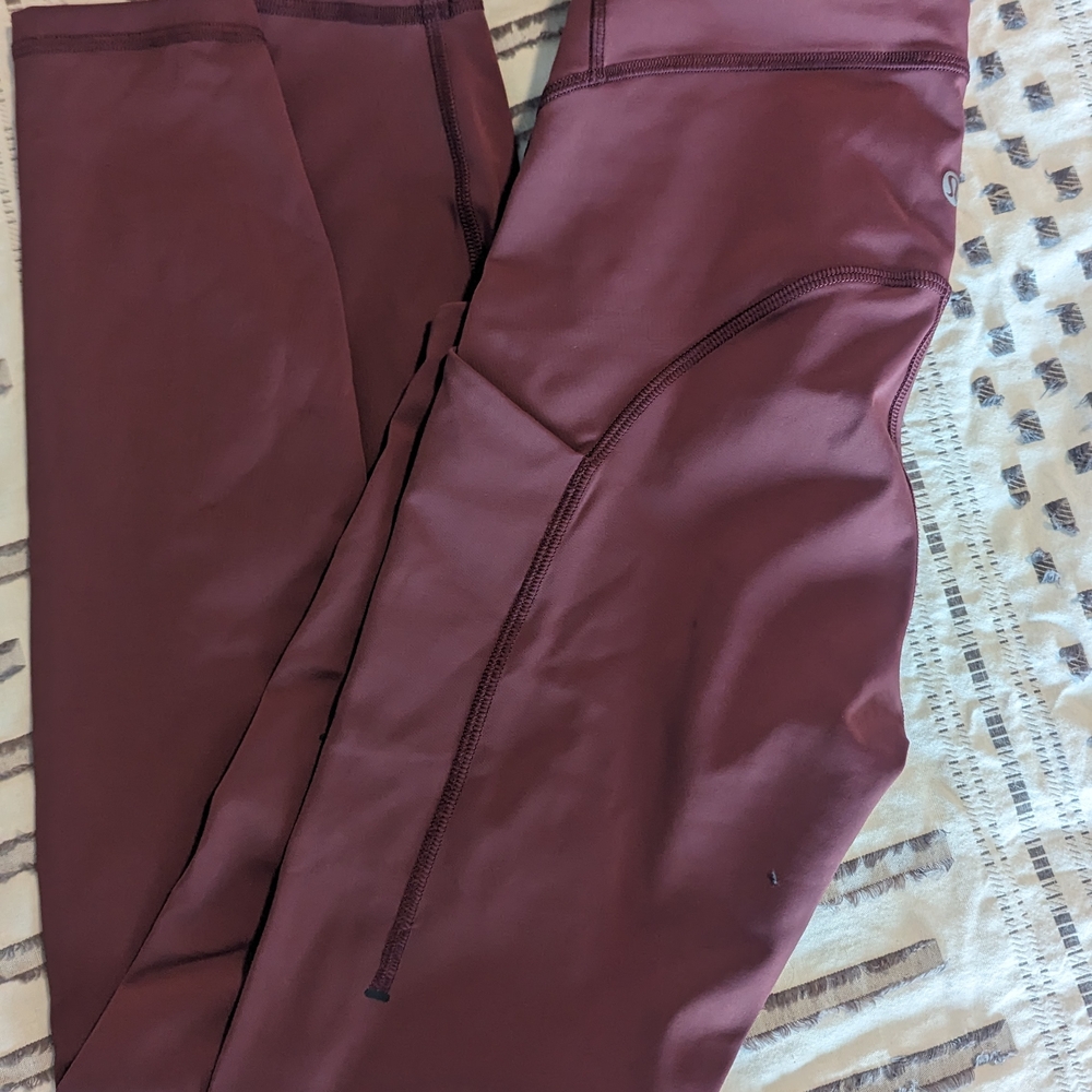 Lululemon Maroon Power Thru HR